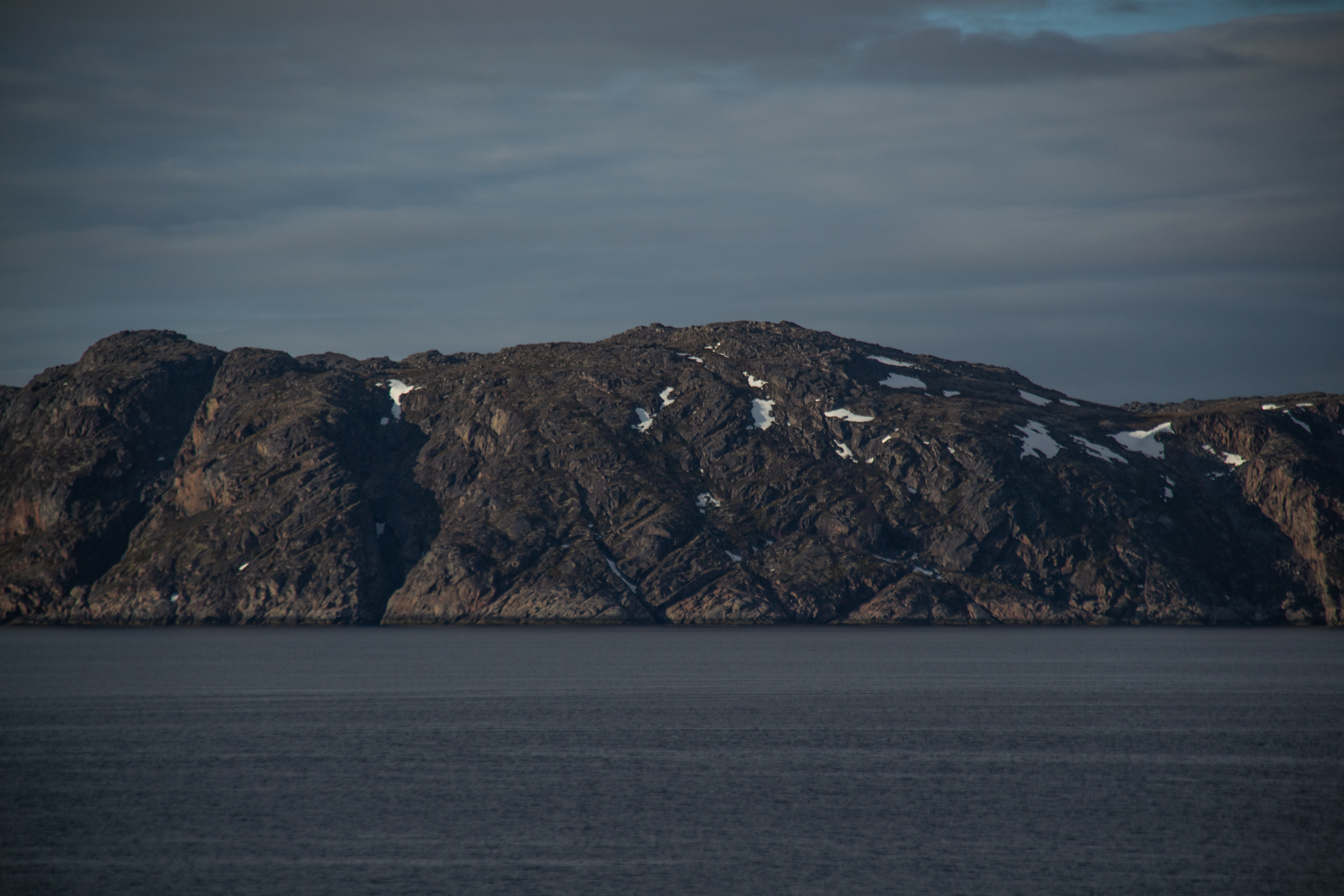 Изображение без подписи