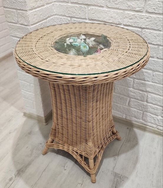 Изображение без подписи