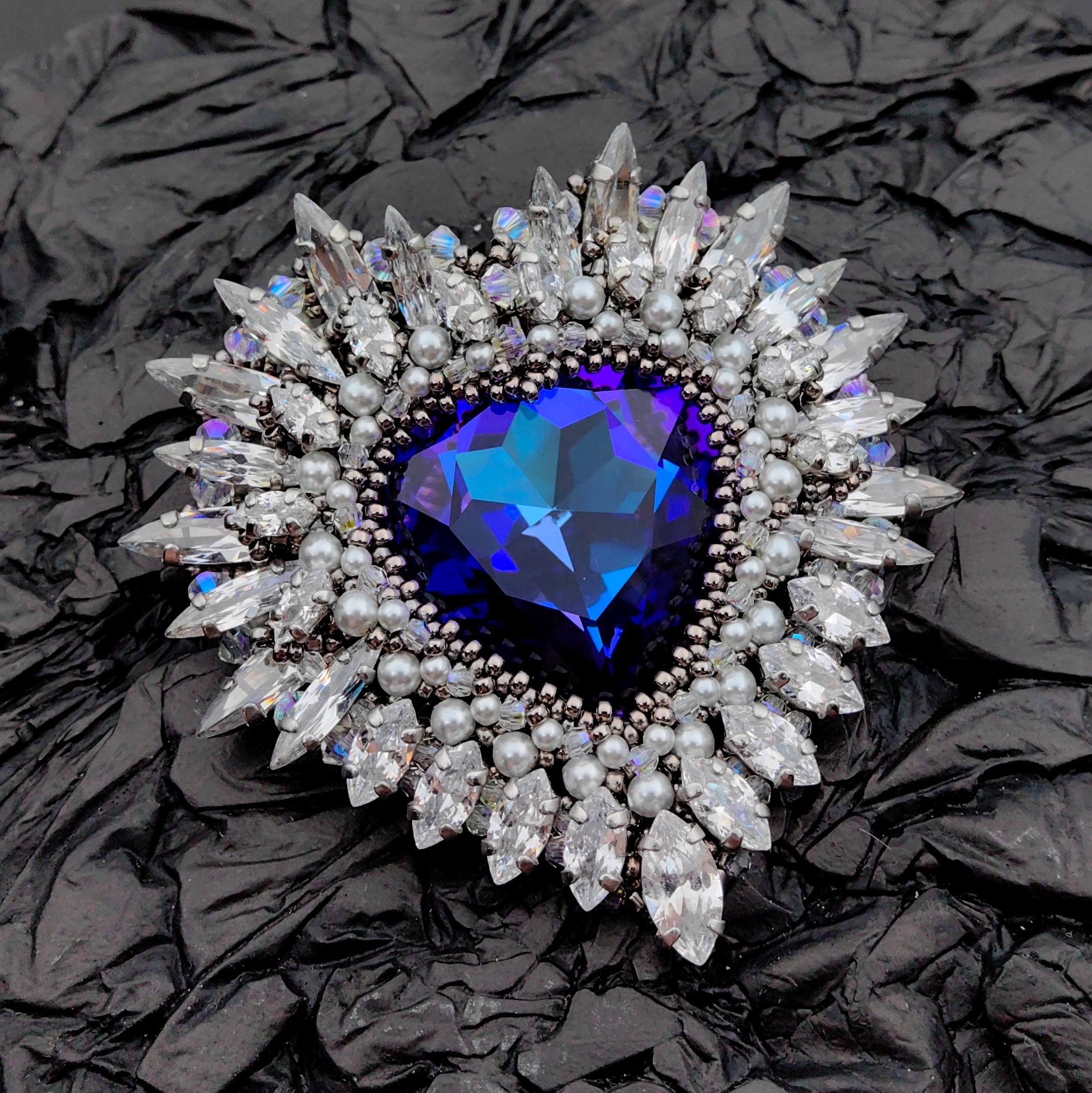 Изображение без подписи