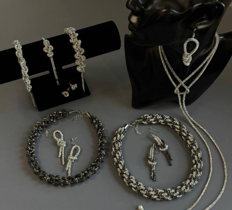 Изображение без подписи